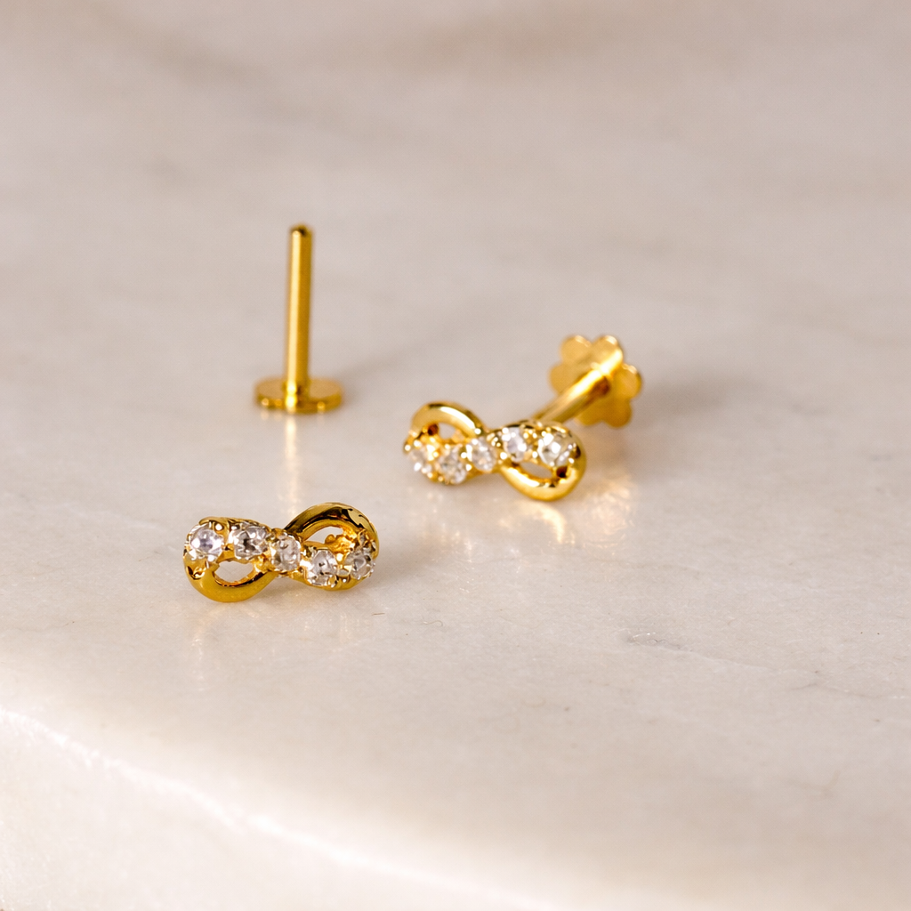 Infinite, 18ct dainty Stud