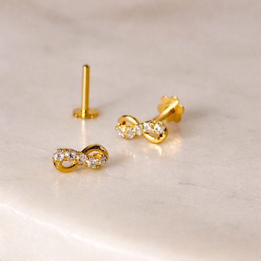 Infinite, 18ct dainty Stud