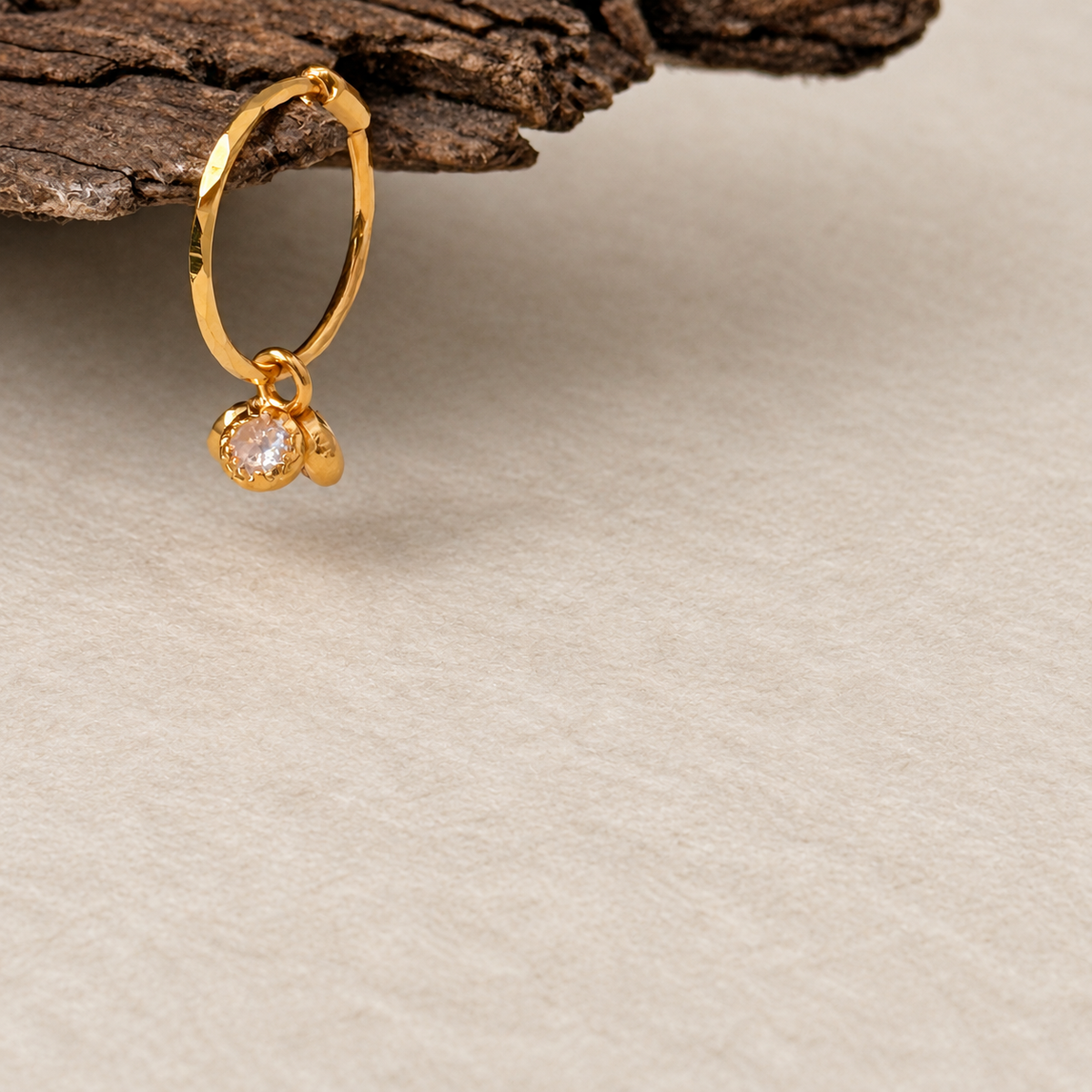 Bella | 18ct gold floral droplet hoop (6,7 & 8mm)
