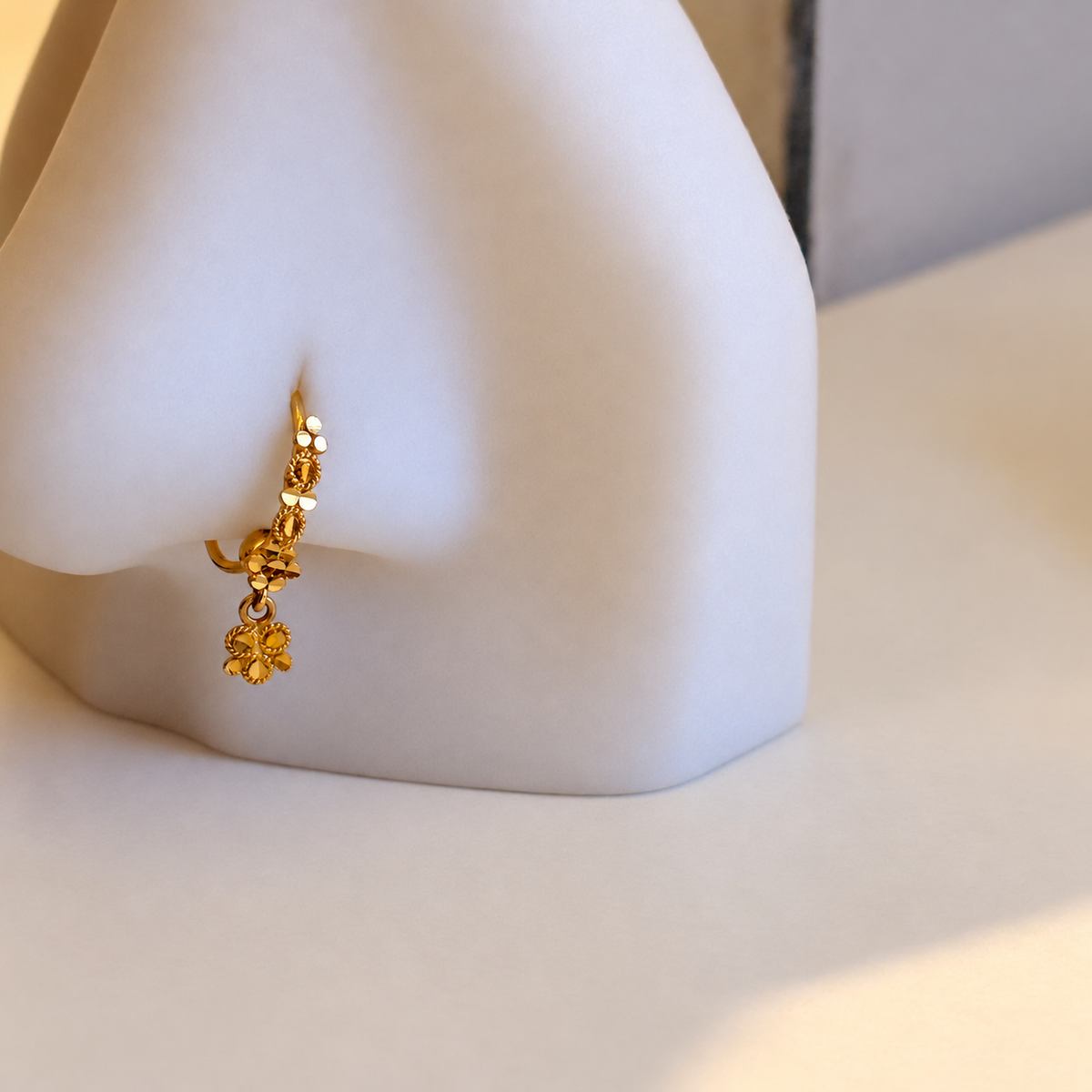 Eliyah- 18ct gold hoop
