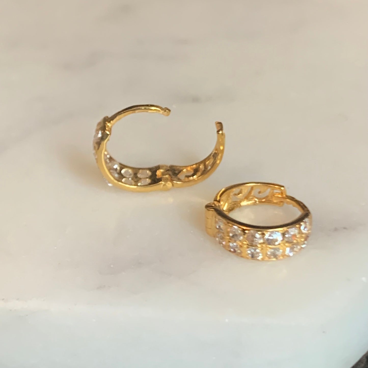 18ct Gold CZ Hoop Pair | 7.5mm