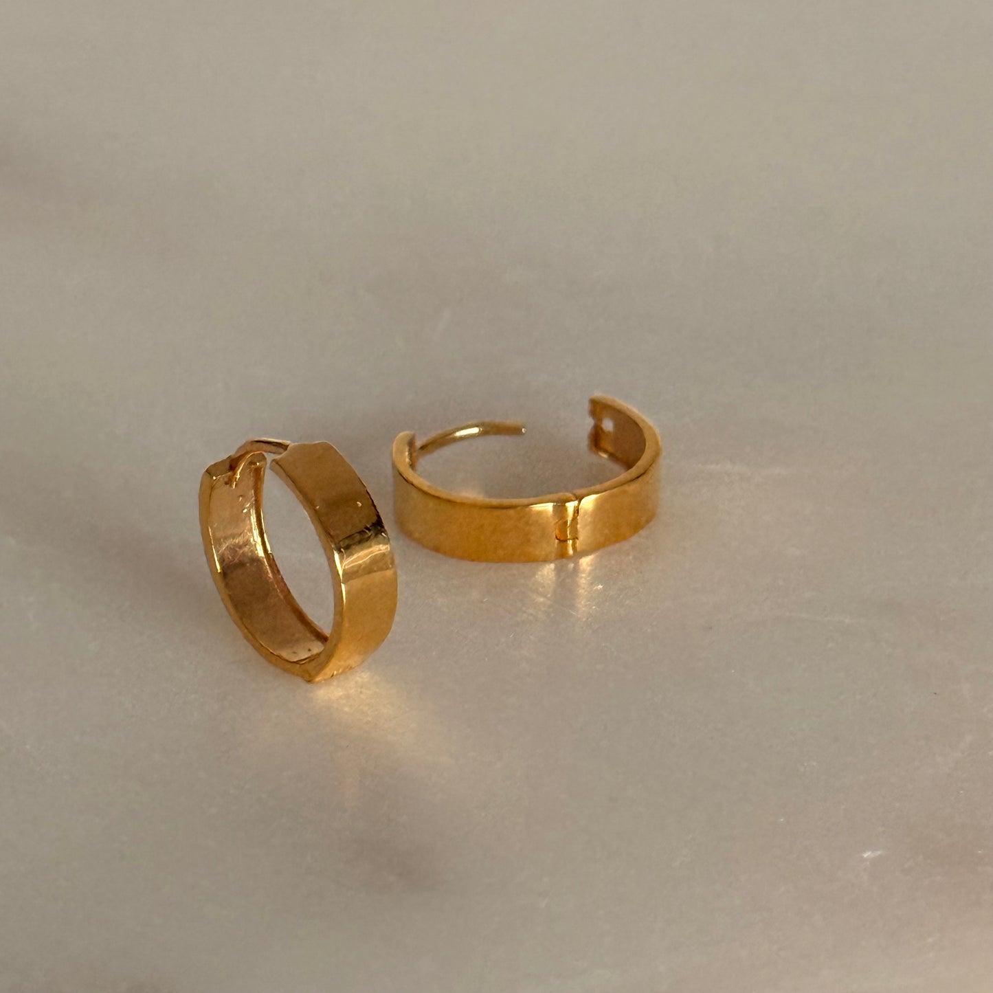 Signature | Classic 11mm Hoops in 18ct Gold