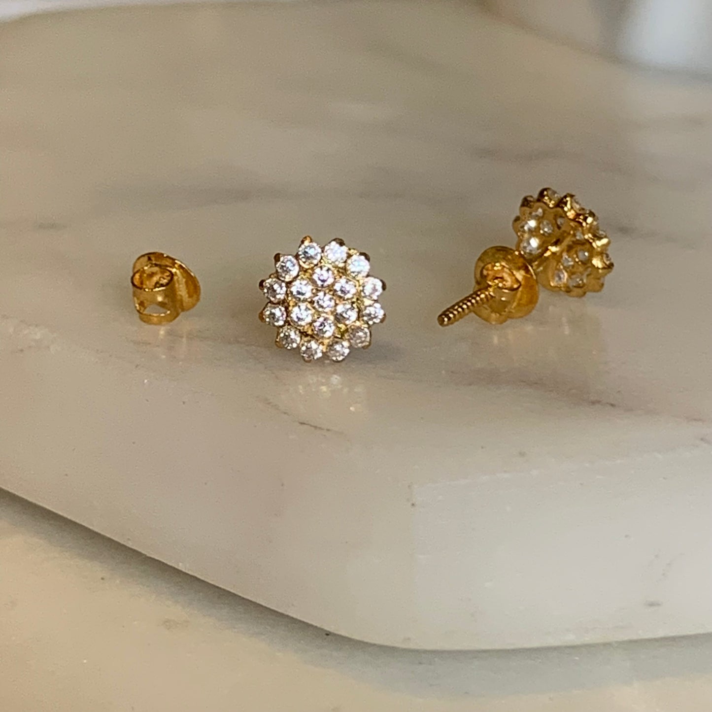 18ct Gold Cluster Stud Pair | 6mm