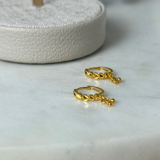 18ct gold Huggies pair | 8mm