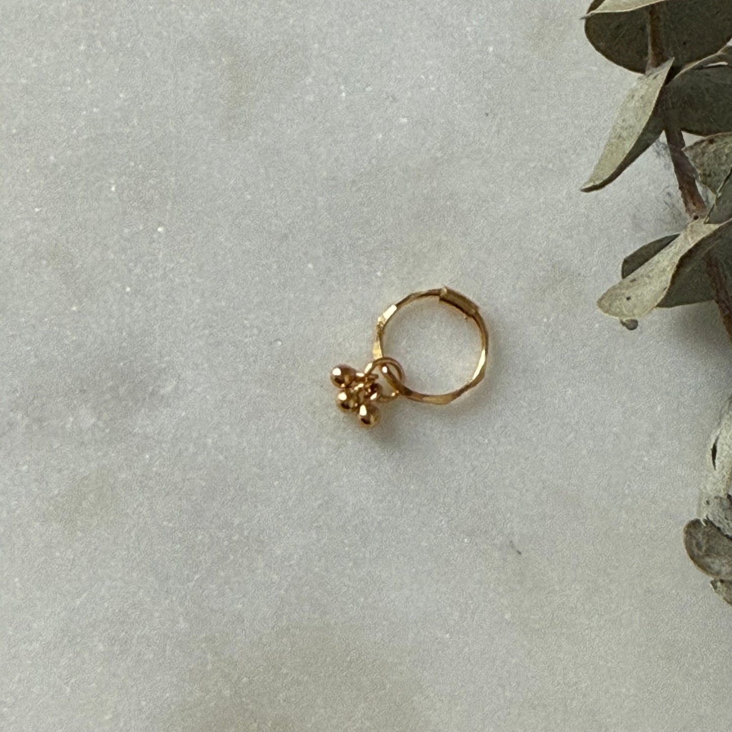 18ct gold dangly hoop | 6mm