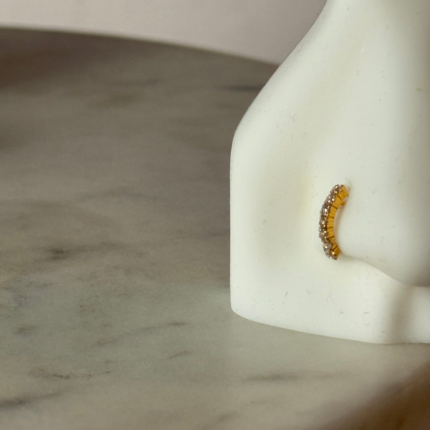 18ct gold stud | 8mm