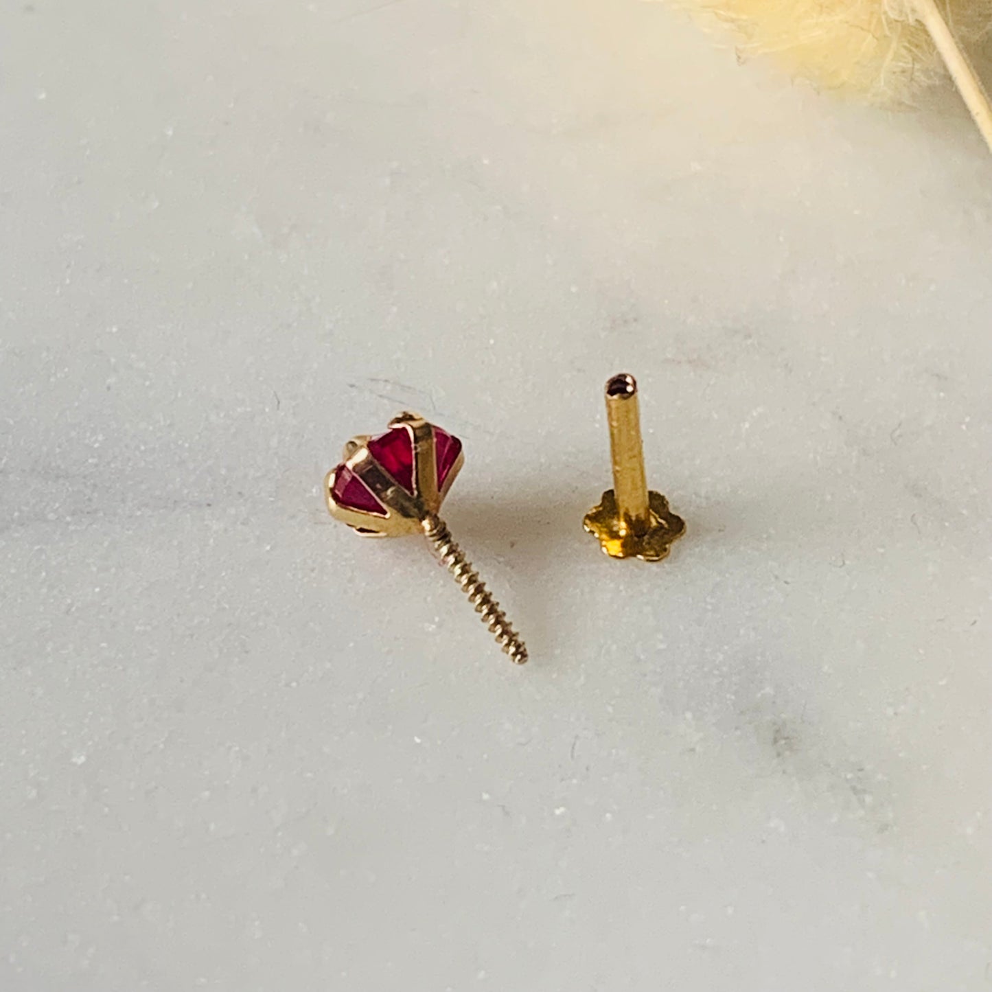 18ct Gold Stud | 5mm pink