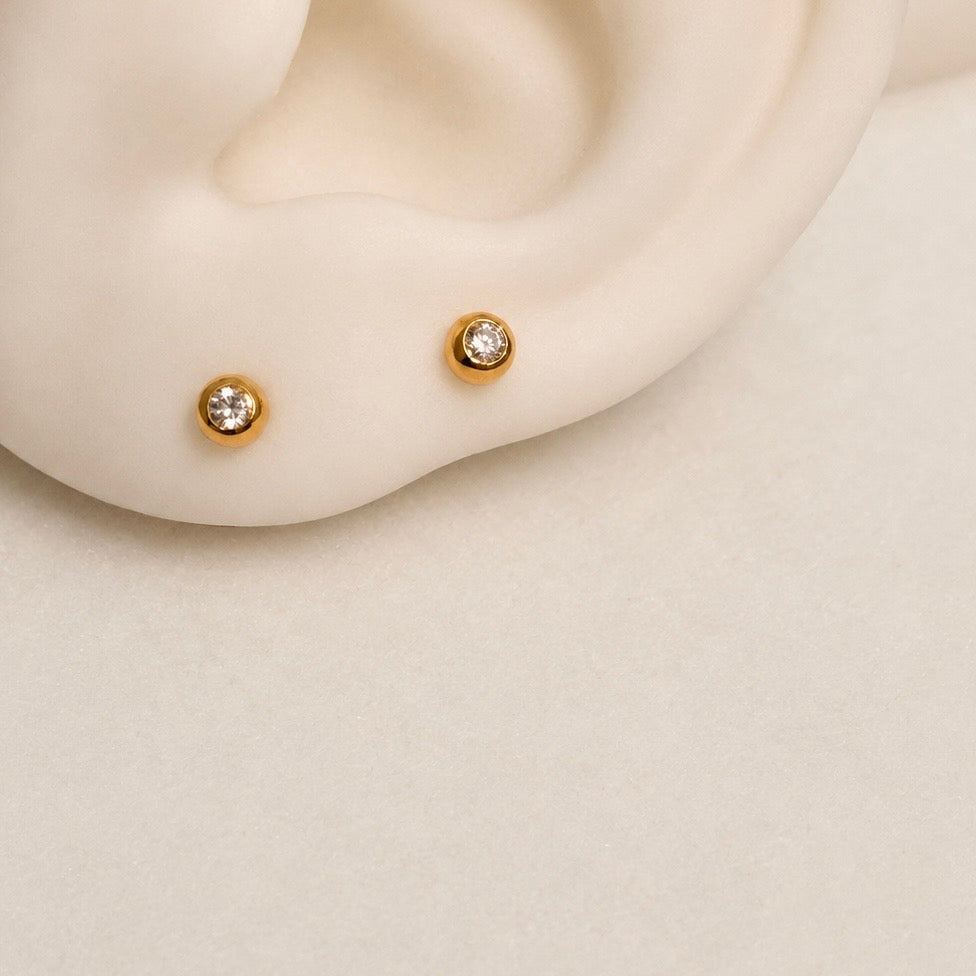 Autumnal | Halo, 18ct gold stud