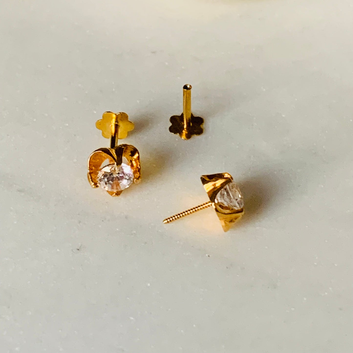 18ct Gold Cubic Stud pair | 7mm