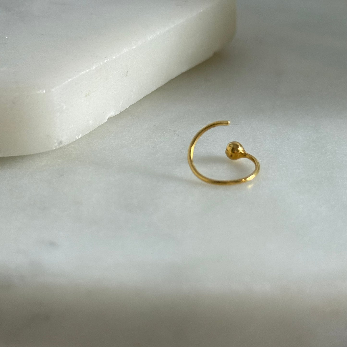 18ct gold simple hoop | 8mm