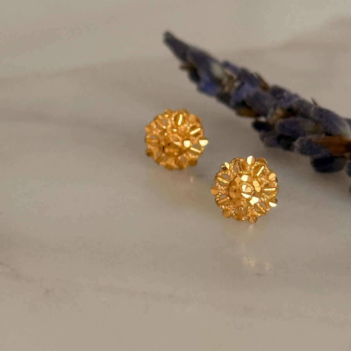 Autumnal Collection | Rosette, 18ct Gold Studs (6mm)