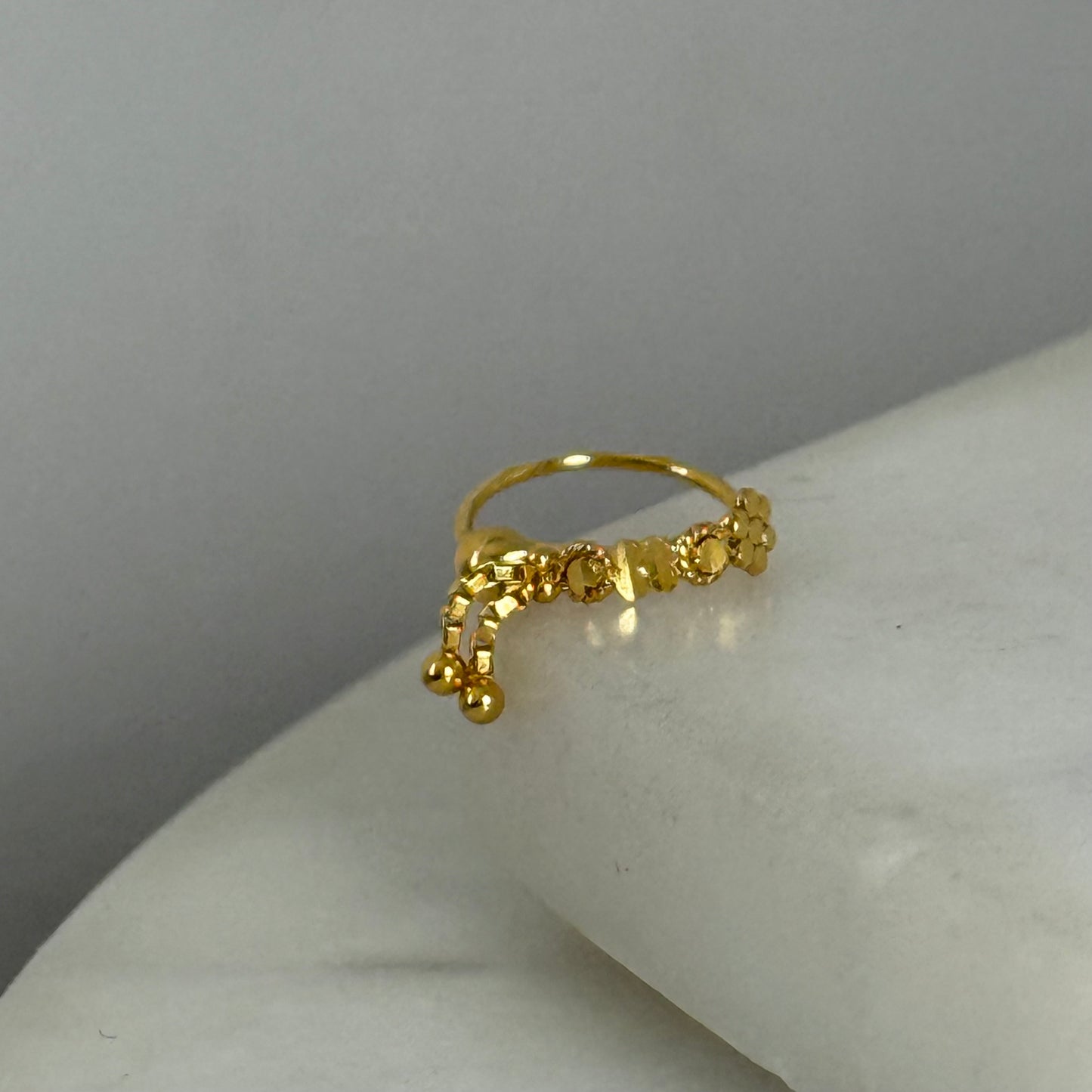14ct intricate dangly hoop | 9mm