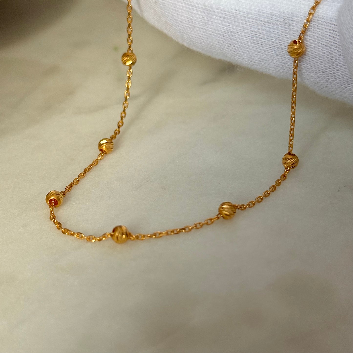 22ct dainty beaded bracelet