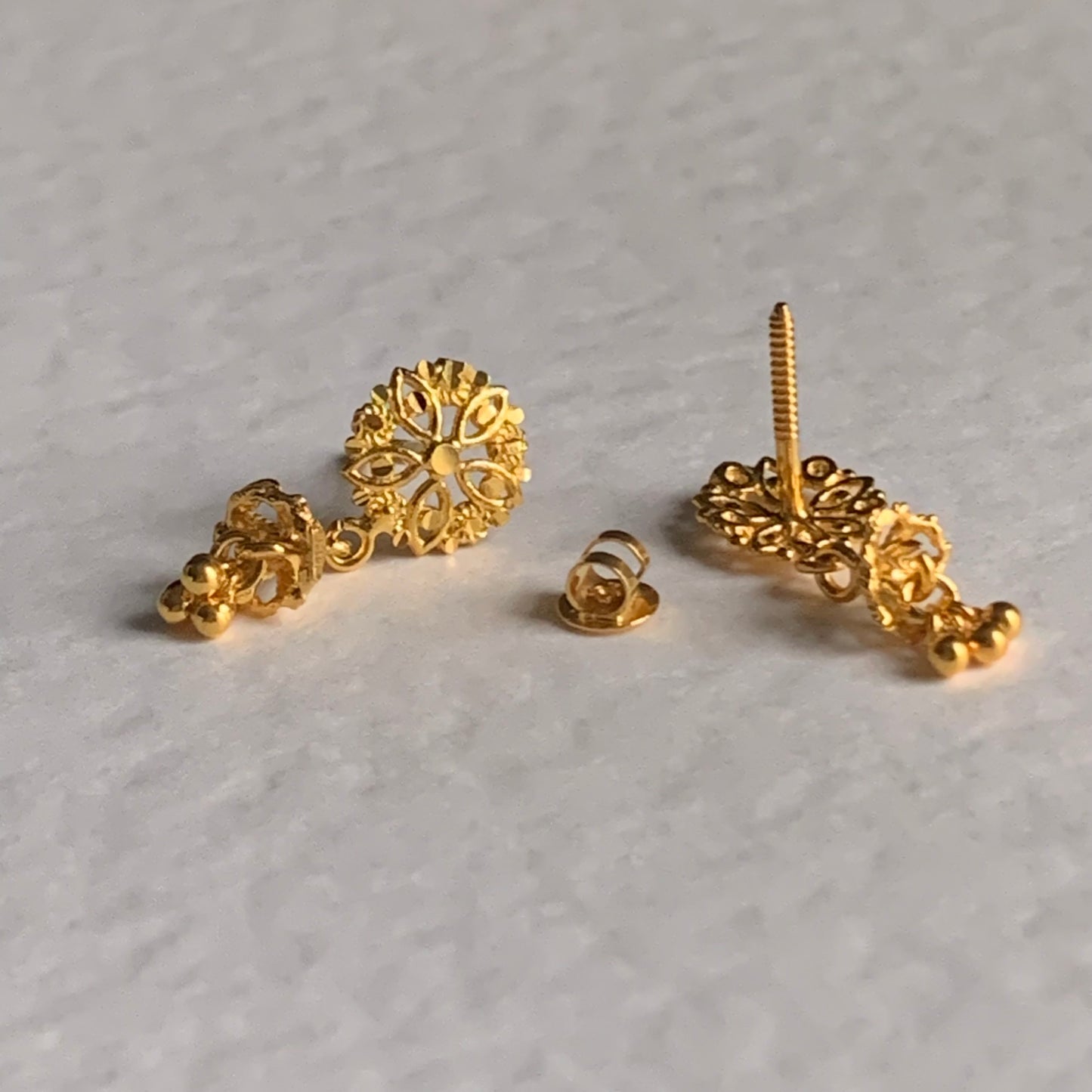 18ct Gold Butterfly Screw back Stud Pair