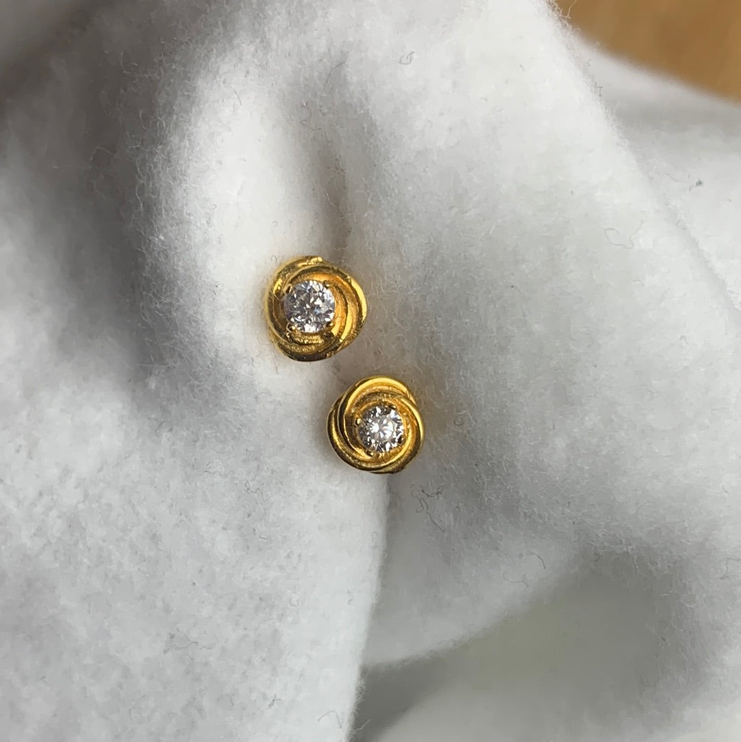 Classic 18k studs with c/z