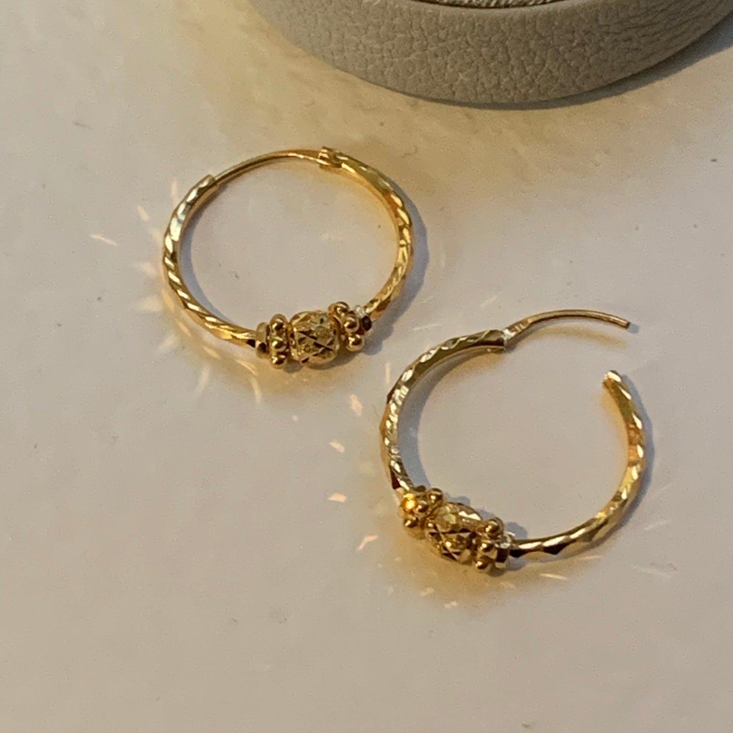 22ct medium hoop pair | 22mm