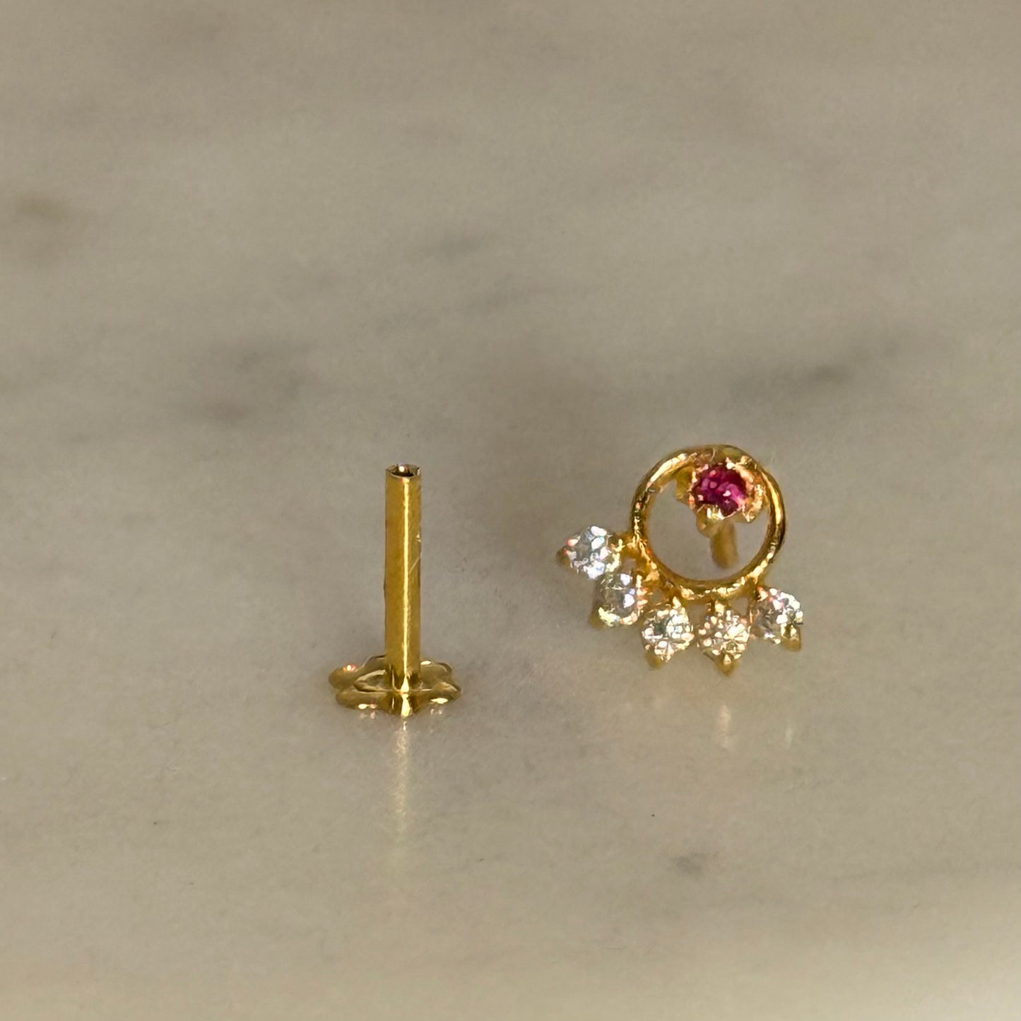 Diaz | 18ct Gold, 7mm by 6mm