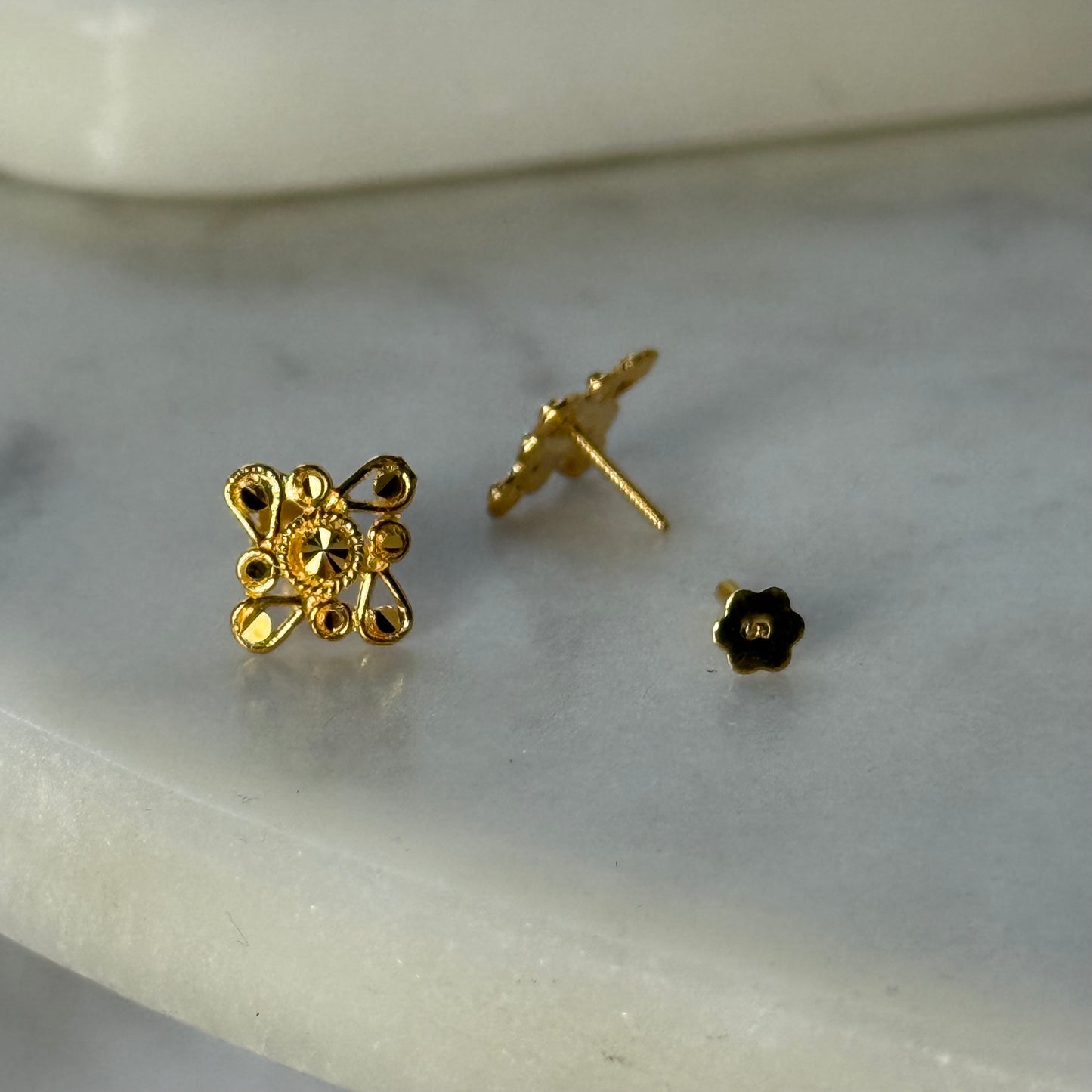 Damask | 18ct gold studs