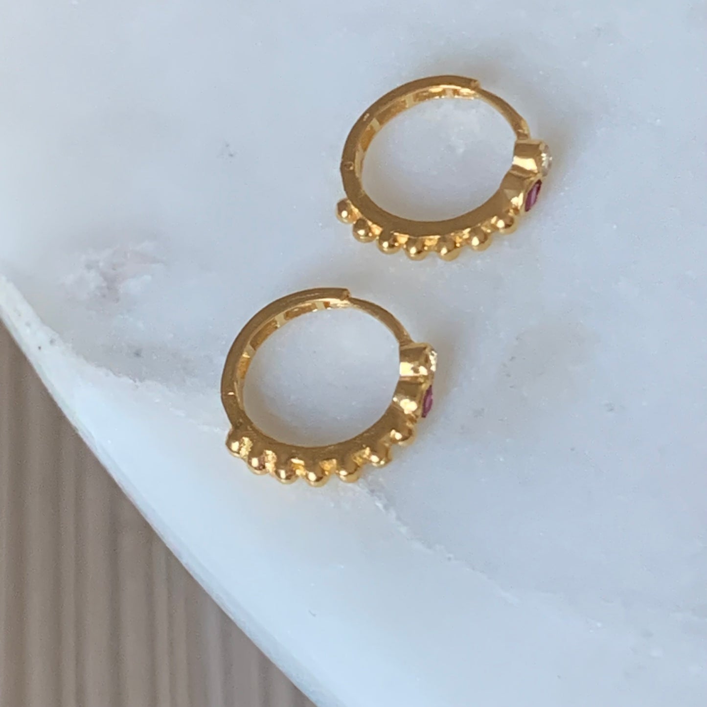 18ct Gold Huggies | 8mm