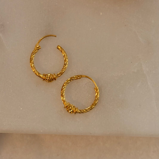 Jaipur | 22ct gold hoop pair | 10mm