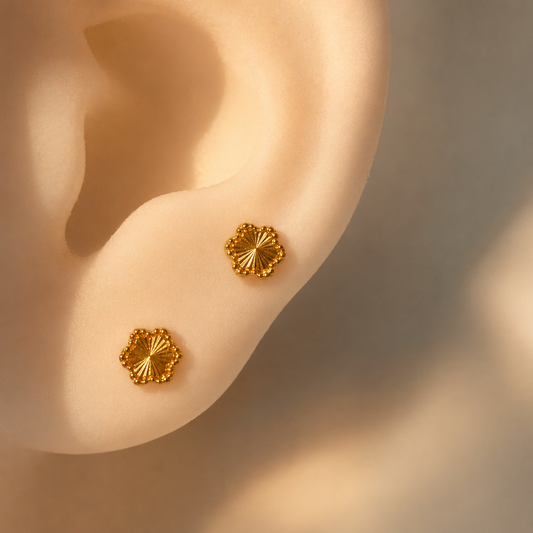 Bloom, 18ct Gold stud | 5mm