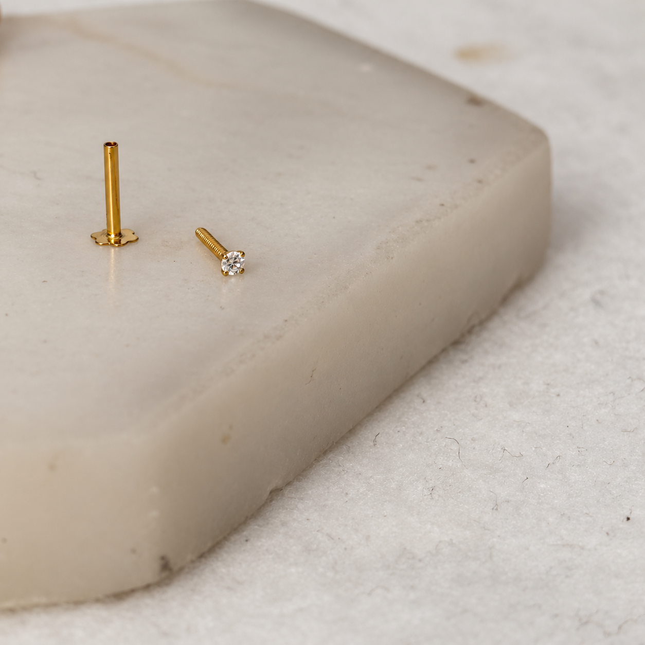 18ct Gold Stud | 1.4mm 1.8mm
