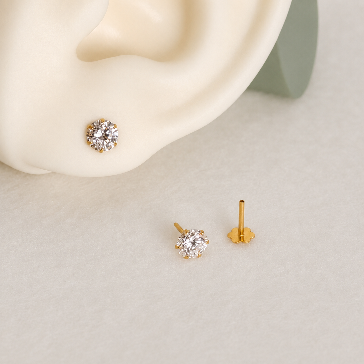 Daphne, 18ct Classic Stud Pair | 5mm