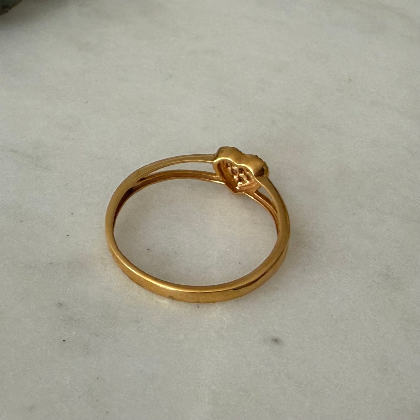 22ct gold heart ring | L