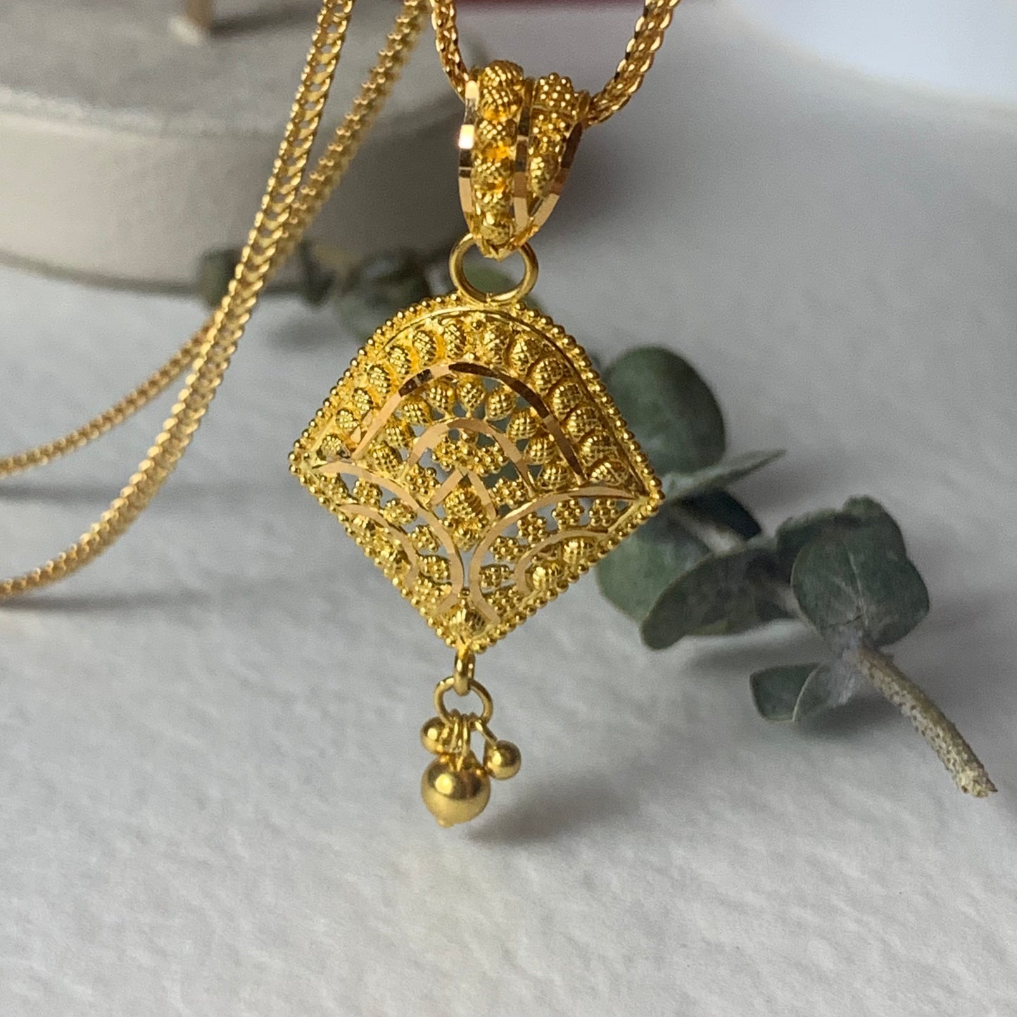 22ct gold bespoke pendant