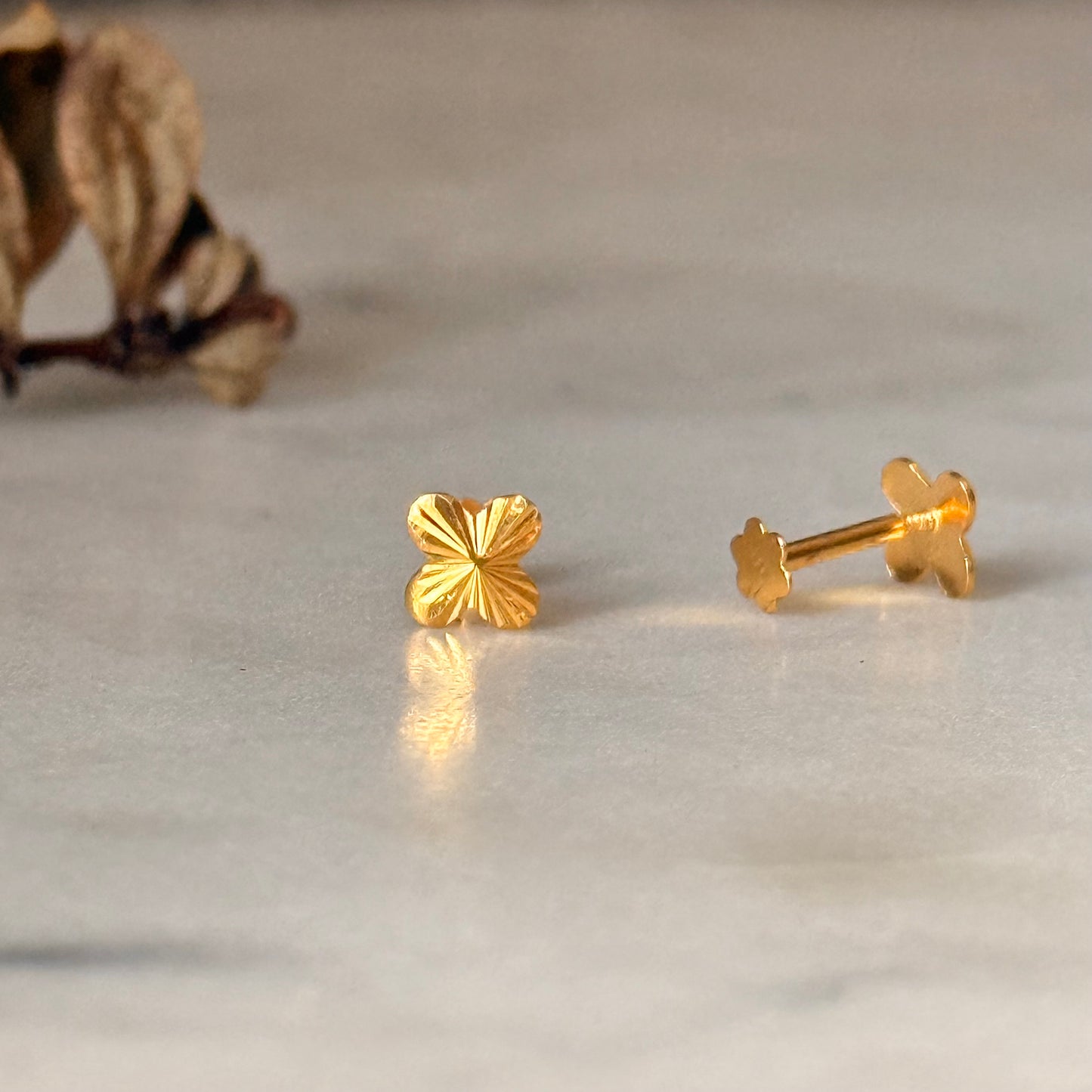 Cute Clover, 18ct Gold Stud | 5mm