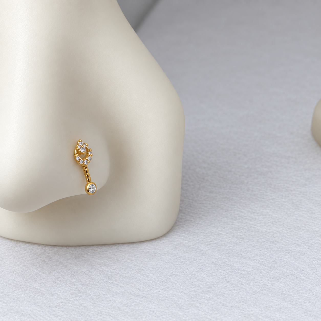 Petite drop Elle | 18ct