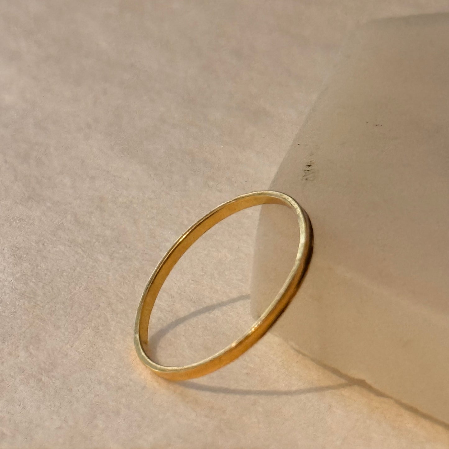 18ct gold ring  | P