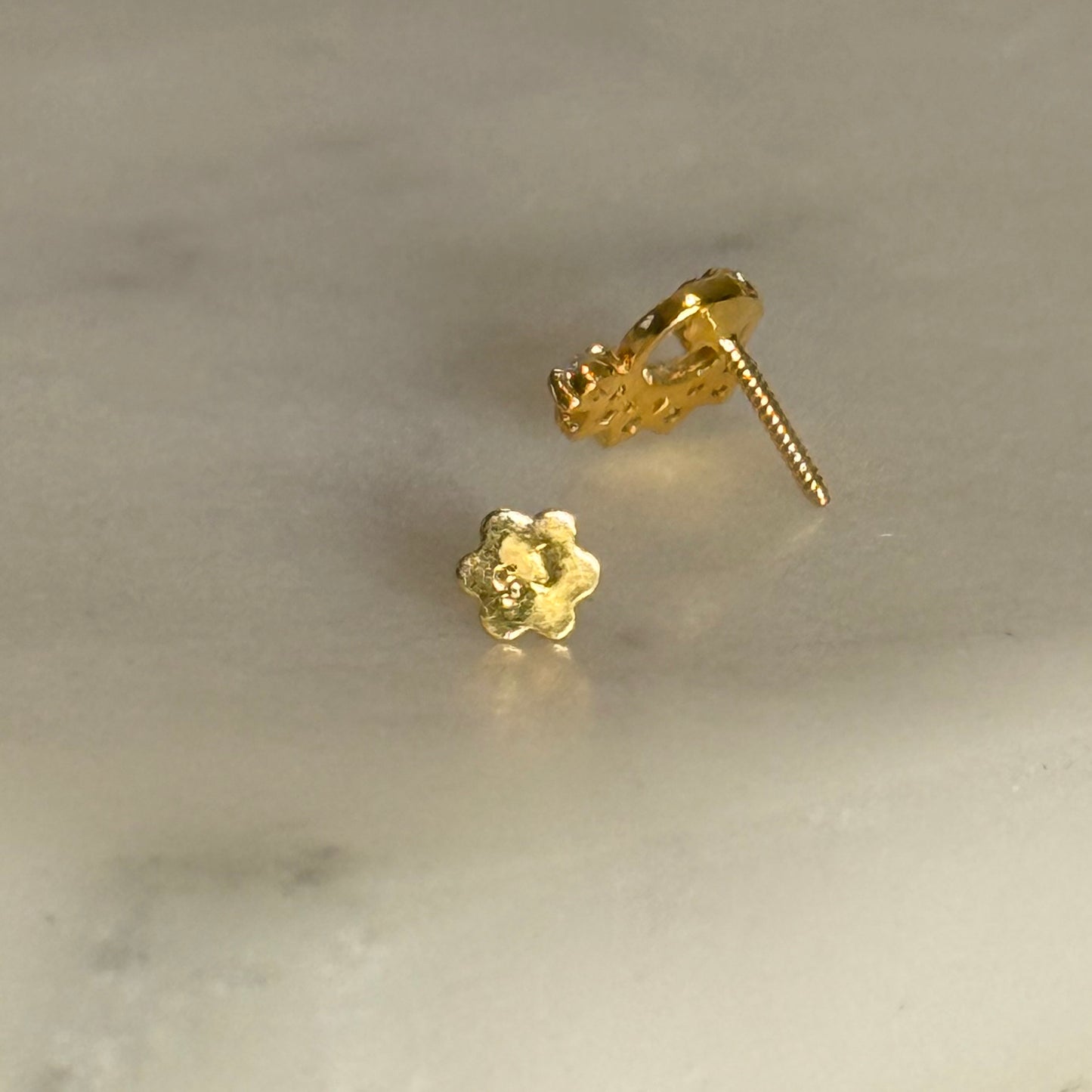 Diaz | 18ct Gold, 7mm by 6mm