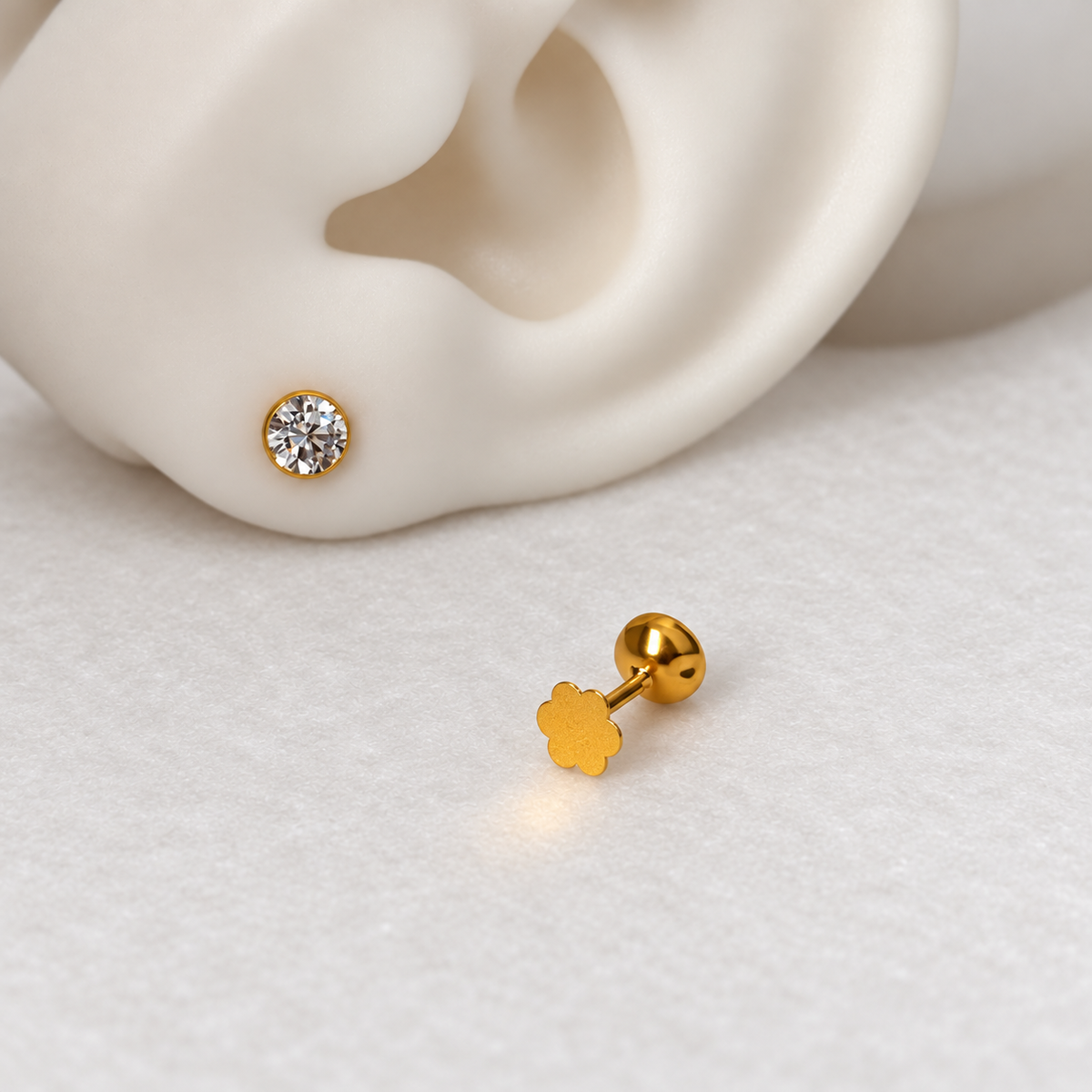 Diamanté, 18ct Gold Round Stud | 6mm