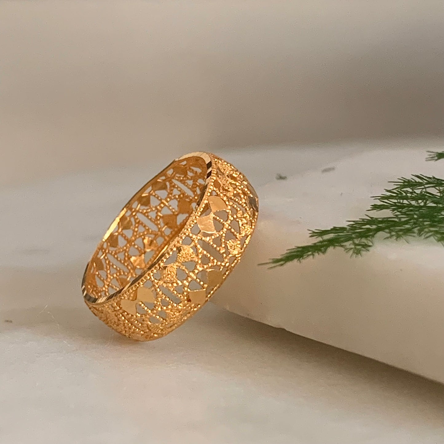 22ct Gold Band Ring | size N