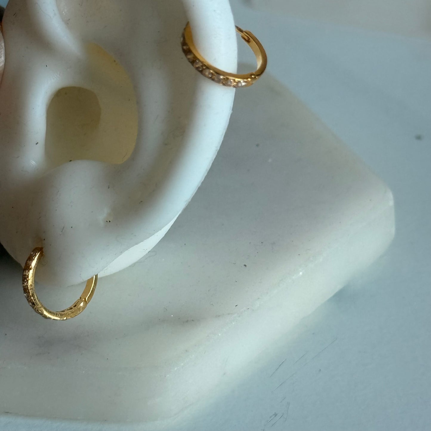 Rome, 18ct gold hoop pair | 11mm
