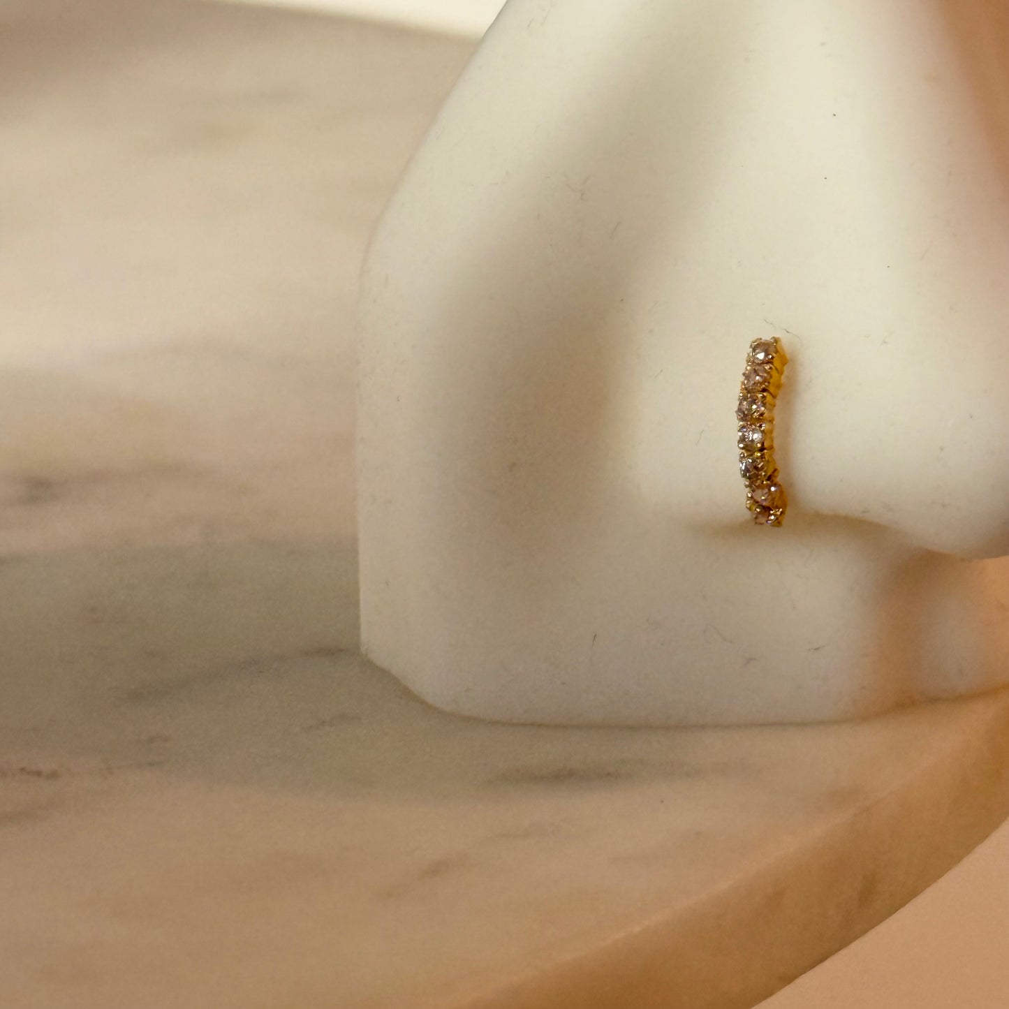 18ct gold stud | 8mm