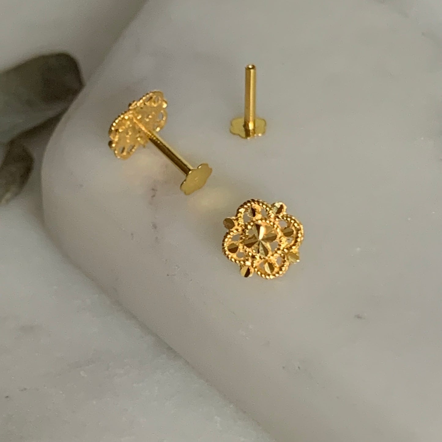 18ct Gold Stud Pair | 7mm