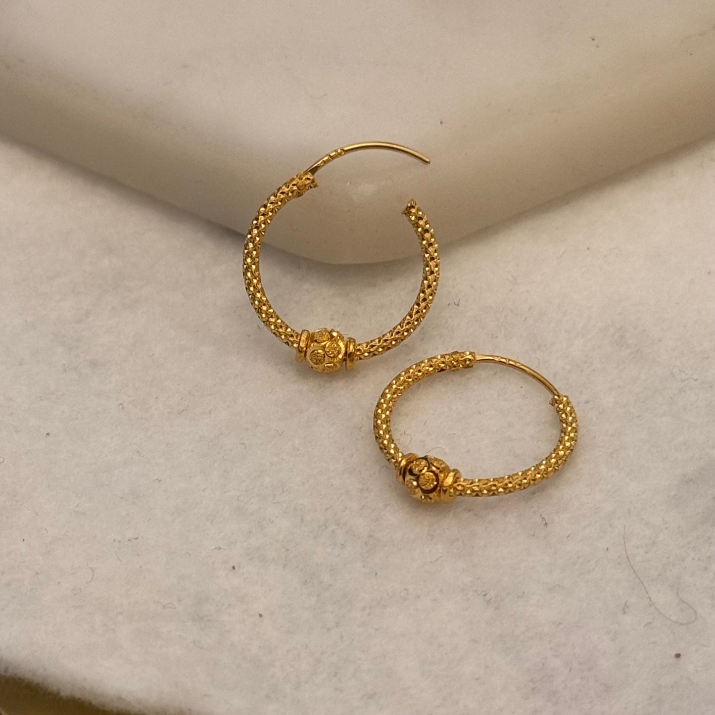 Luna, 22ct gold hoop pair | 19cm