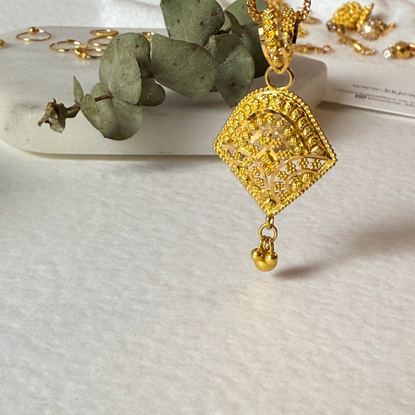 22ct gold bespoke pendant