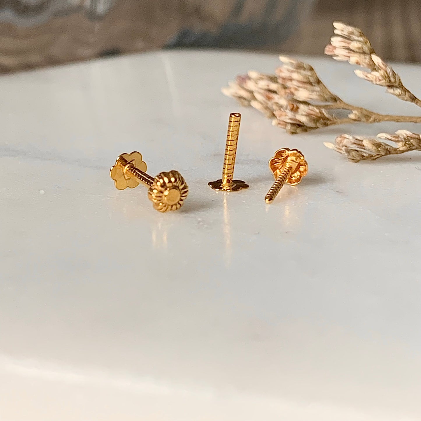 18ct Gold Small Daisy Pair | 3mm (tiny)