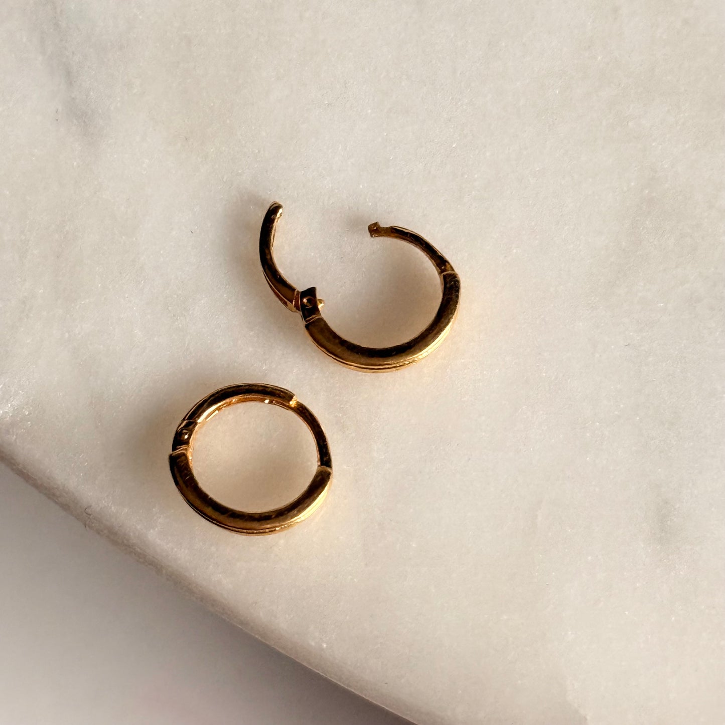 Aztec, 18ct single hoop | 7mm