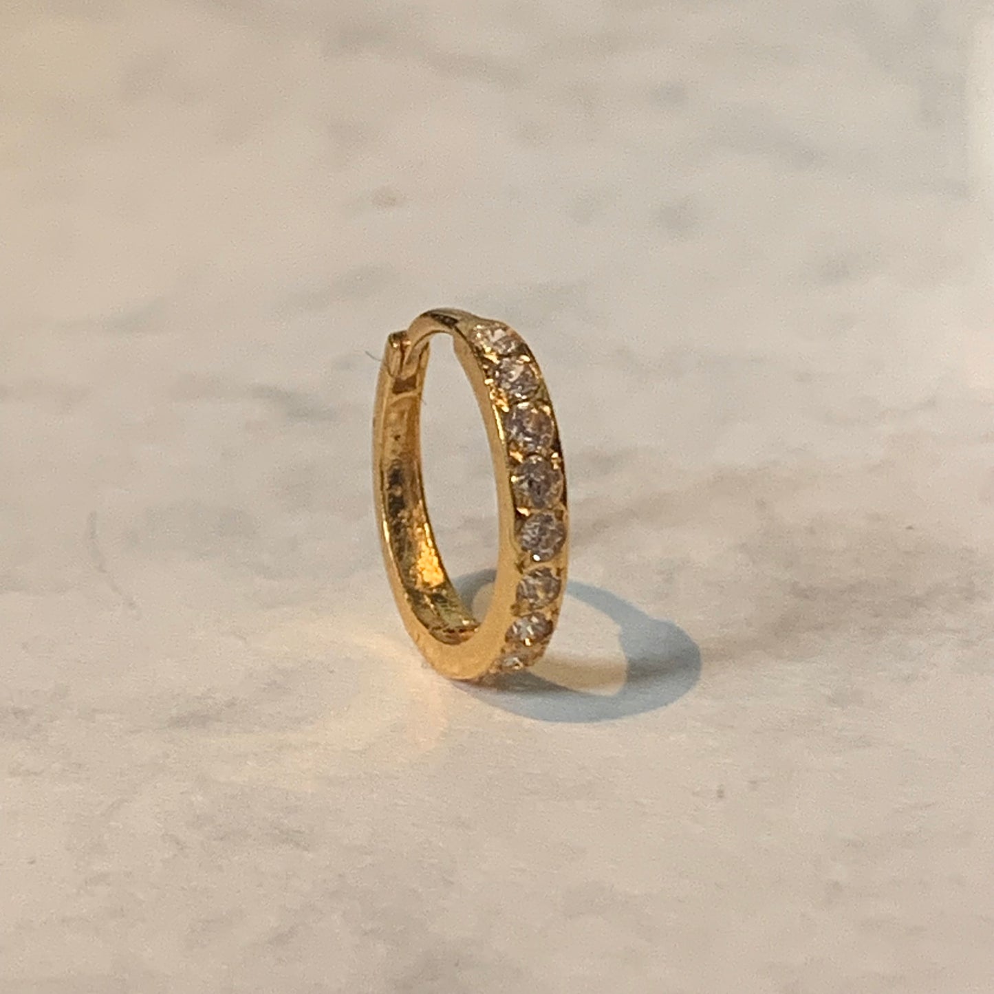 18ct Gold Sparkly Single Hoop | 9mm