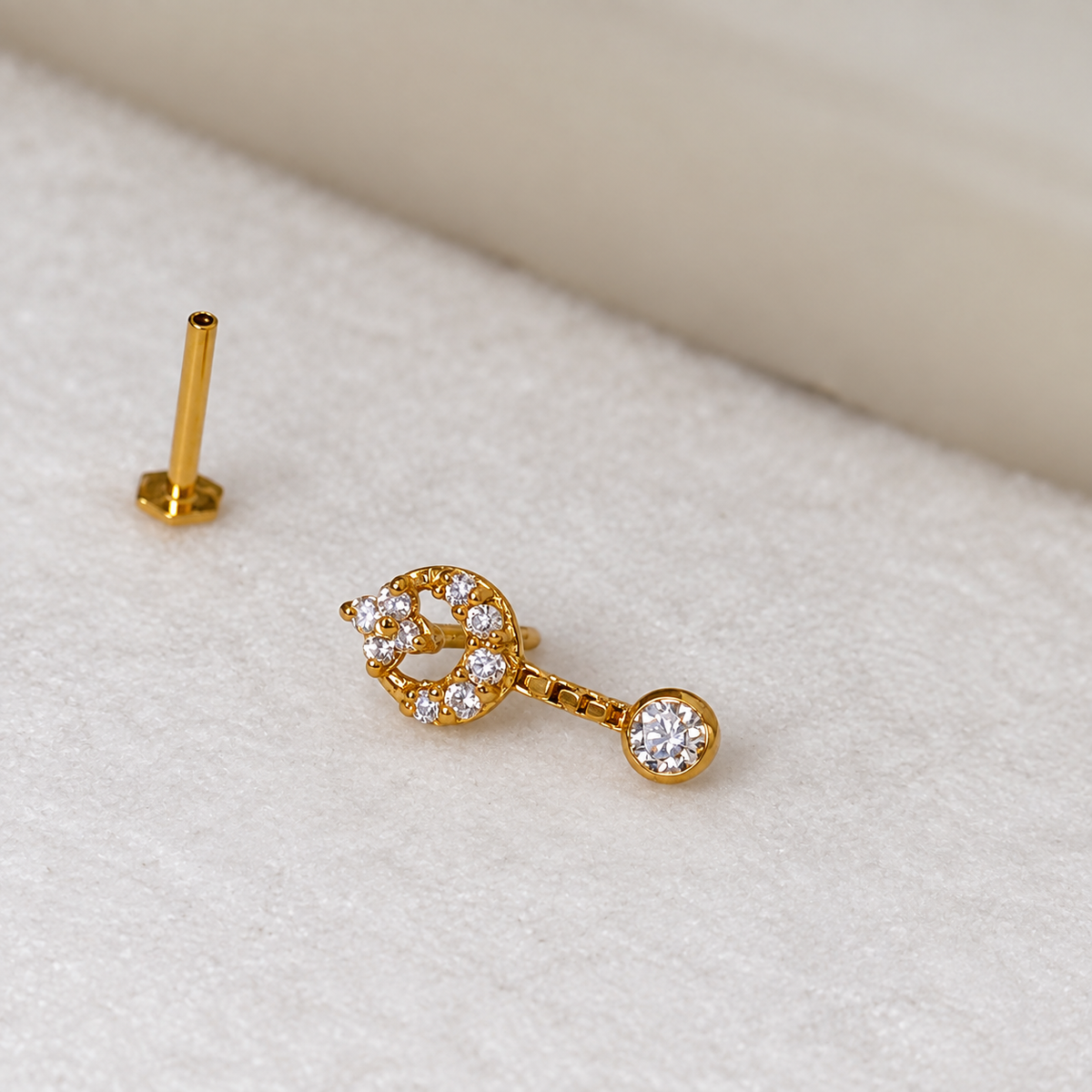 Petite drop Elle | 18ct