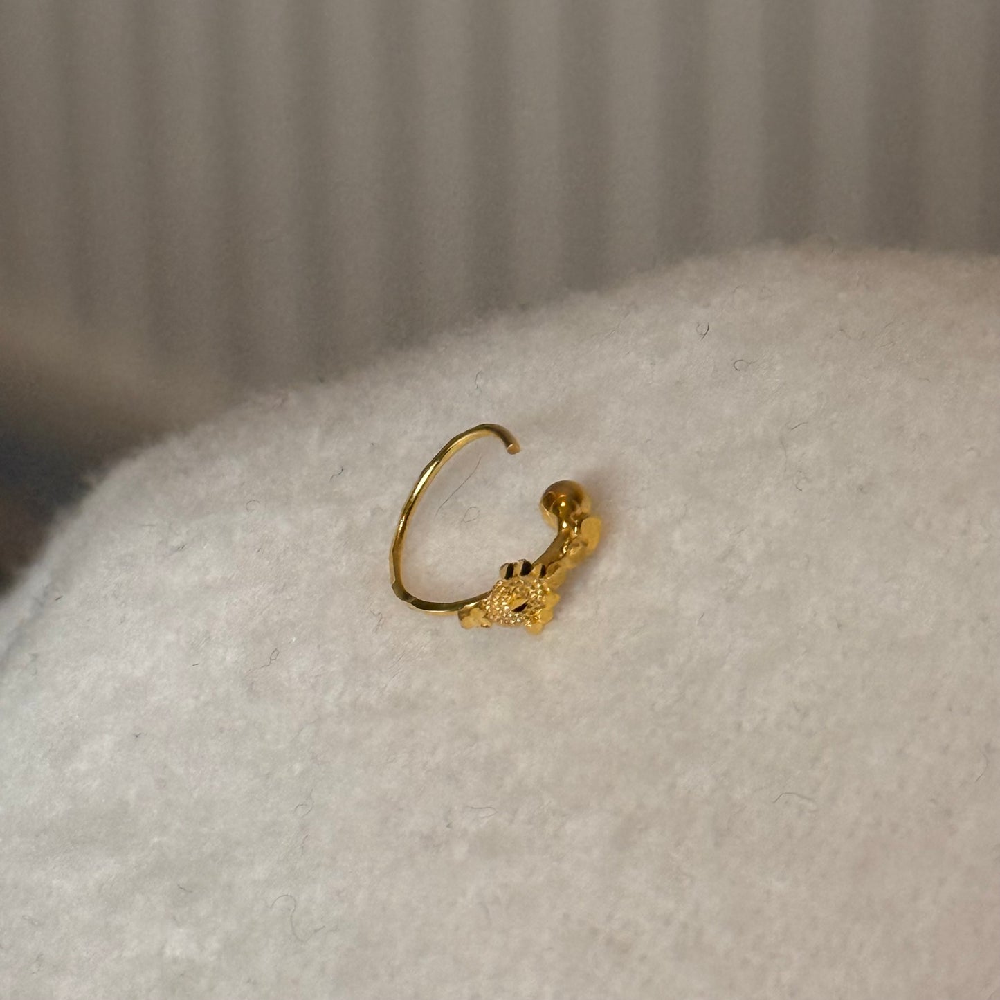 Nathni - 18ct gold hoop
