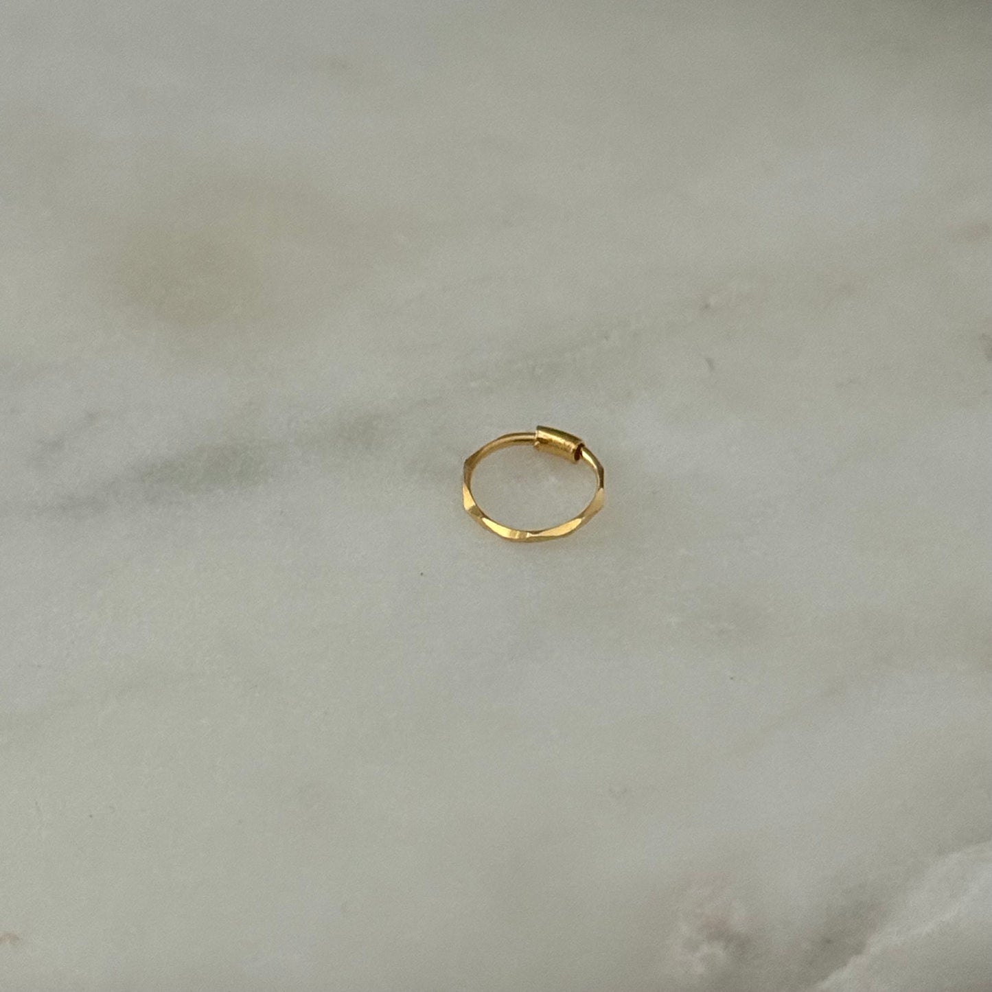 18ct gold tiny hoop | 6mm