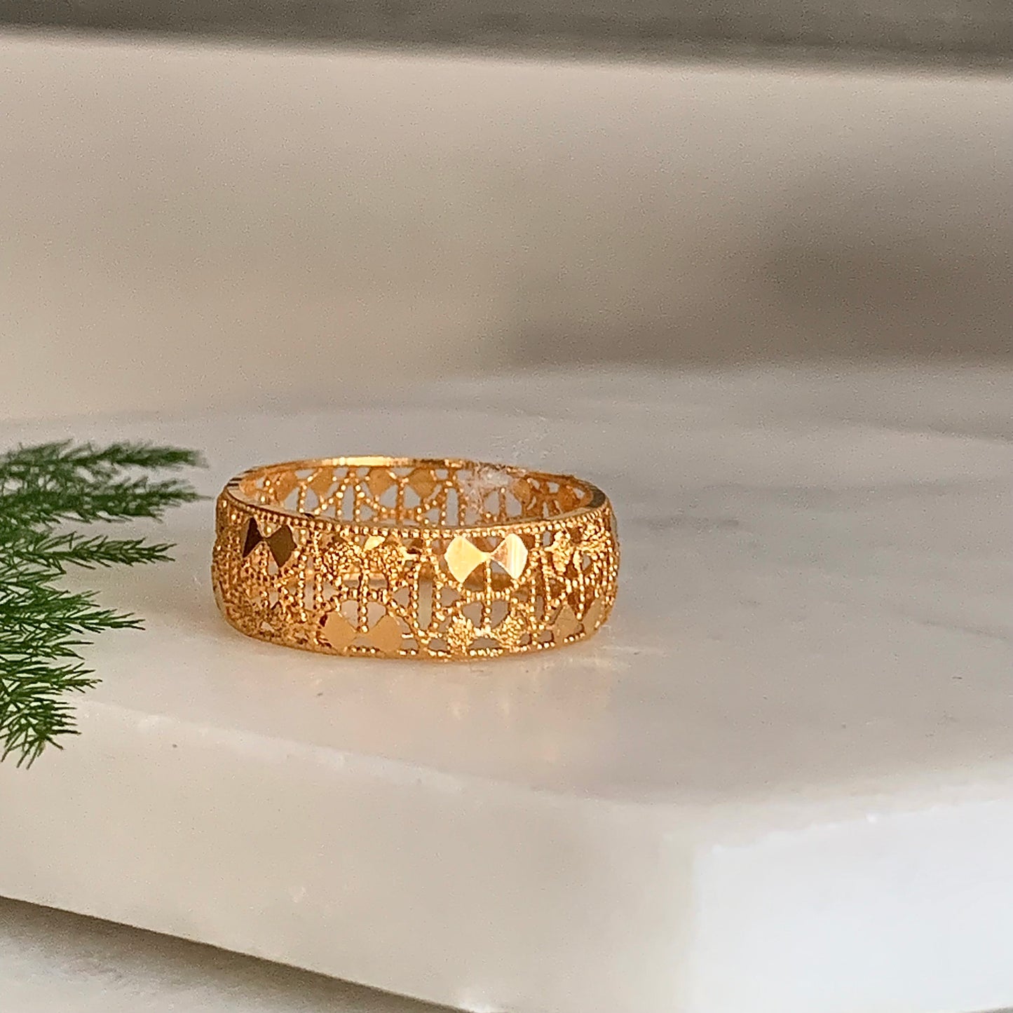 22ct Gold Band Ring | size N