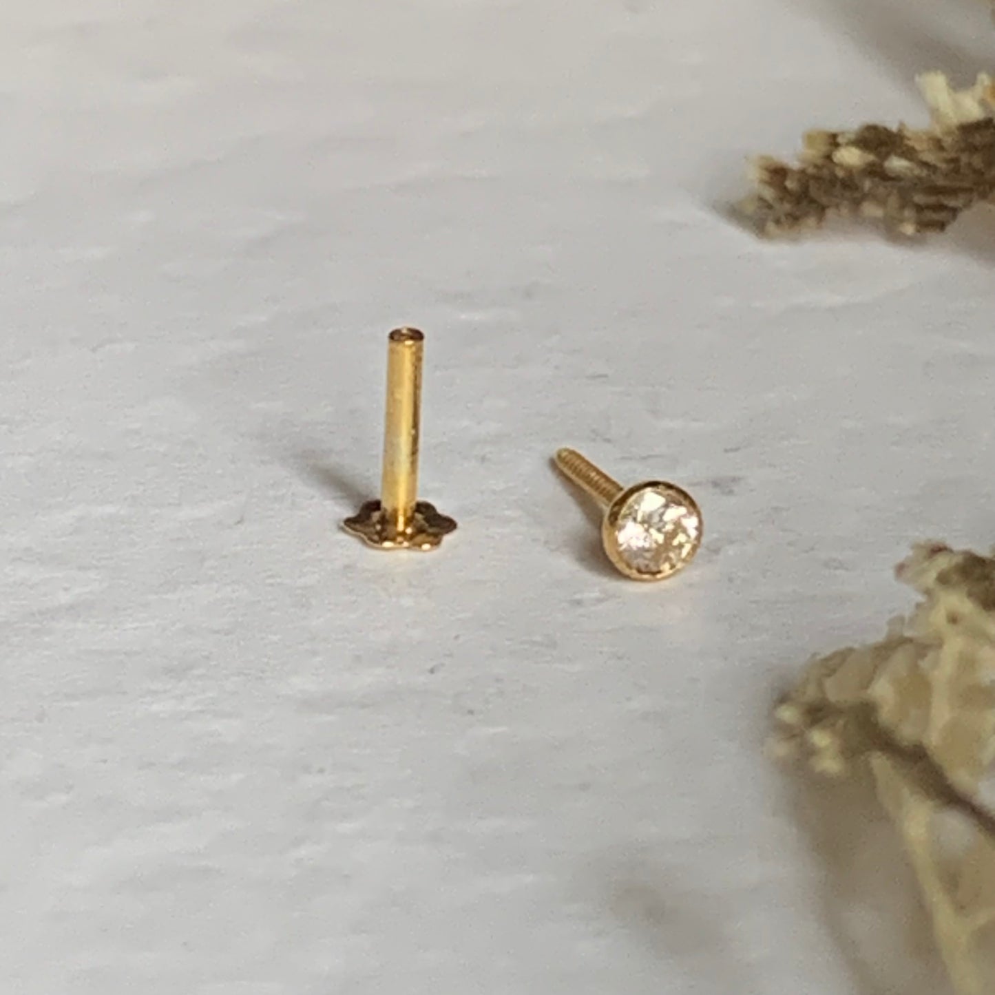 18ct Gold Single Stud | 3mm