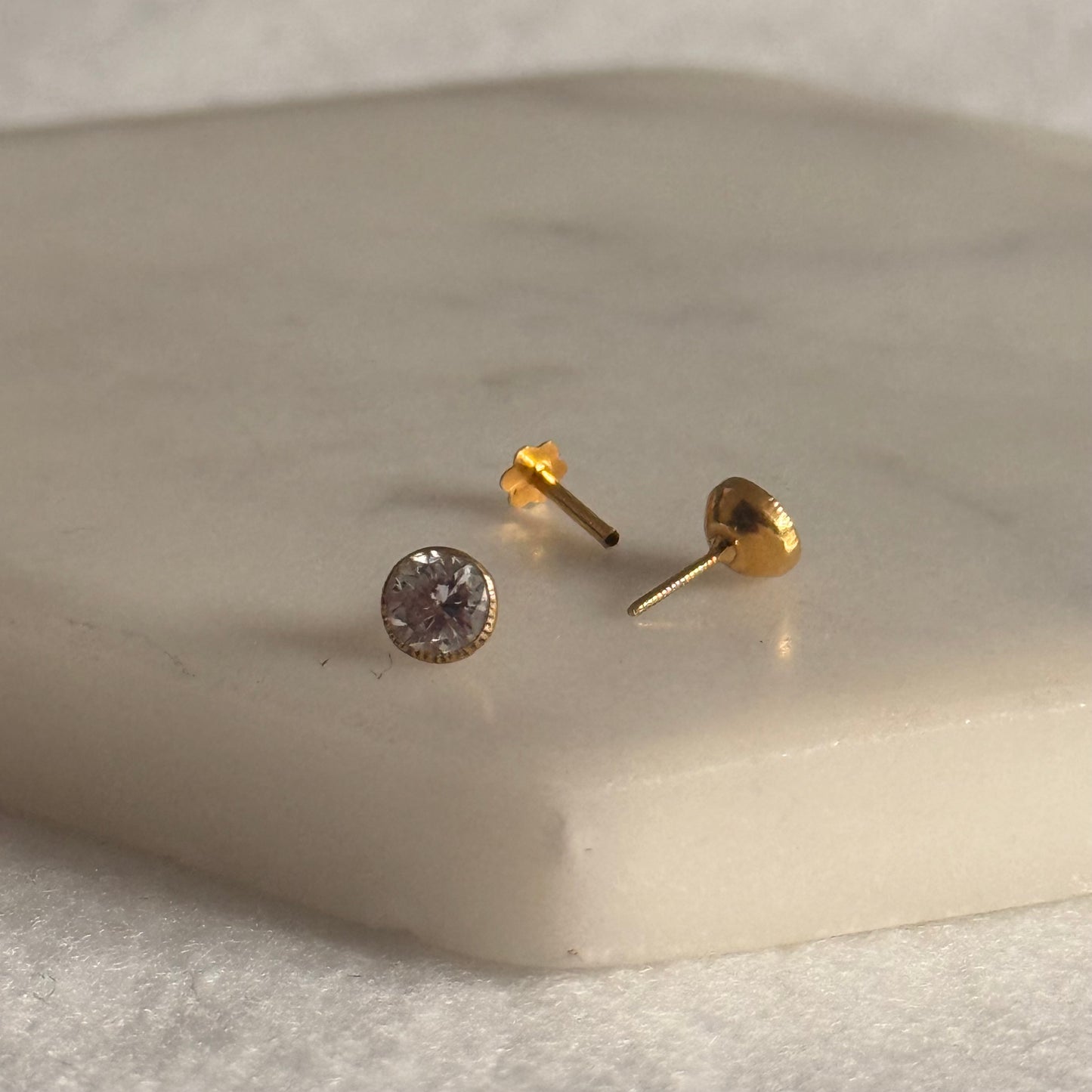 Eclipse, 14ct Gold Stud | 6mm