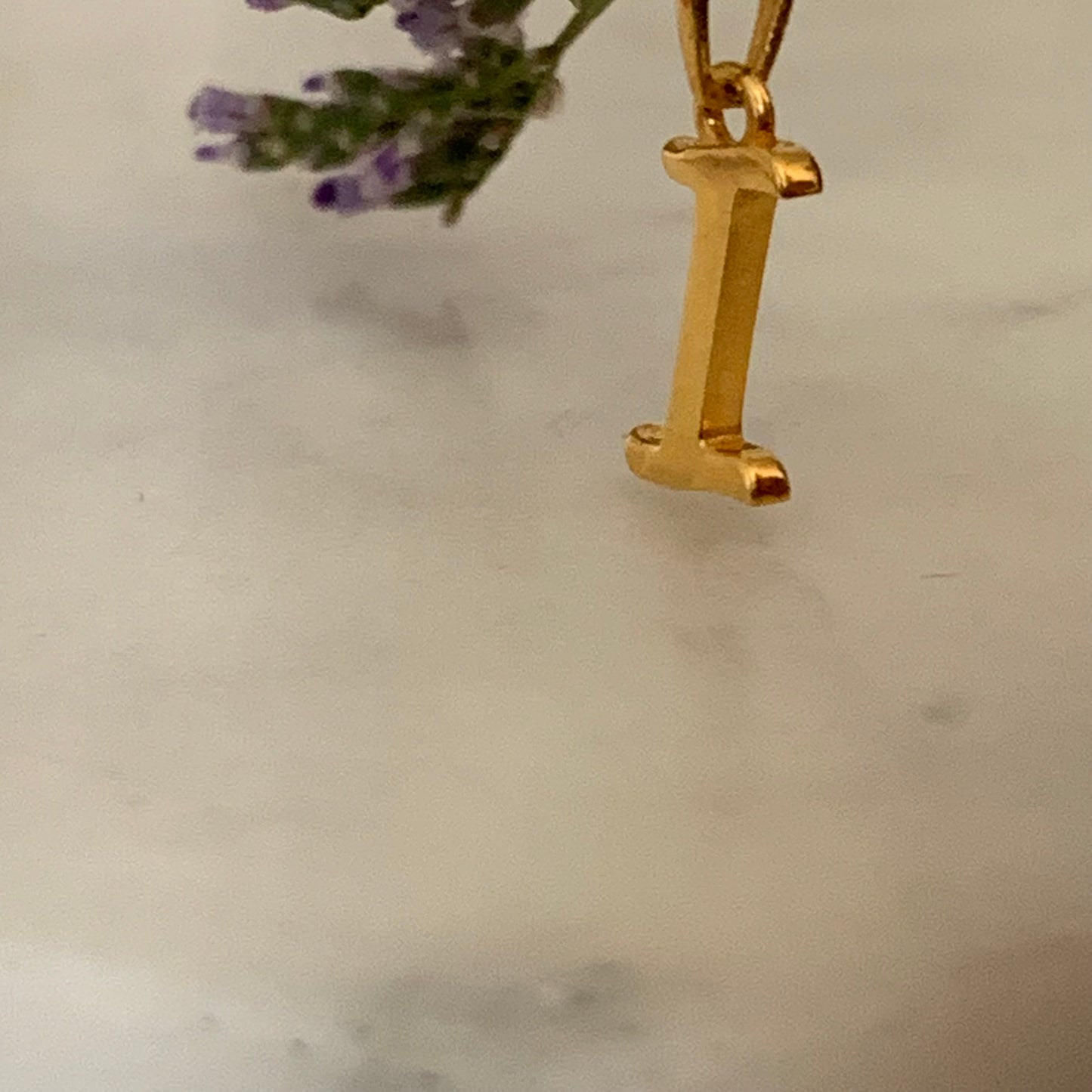 22ct Gold ‘i’ initial pendant